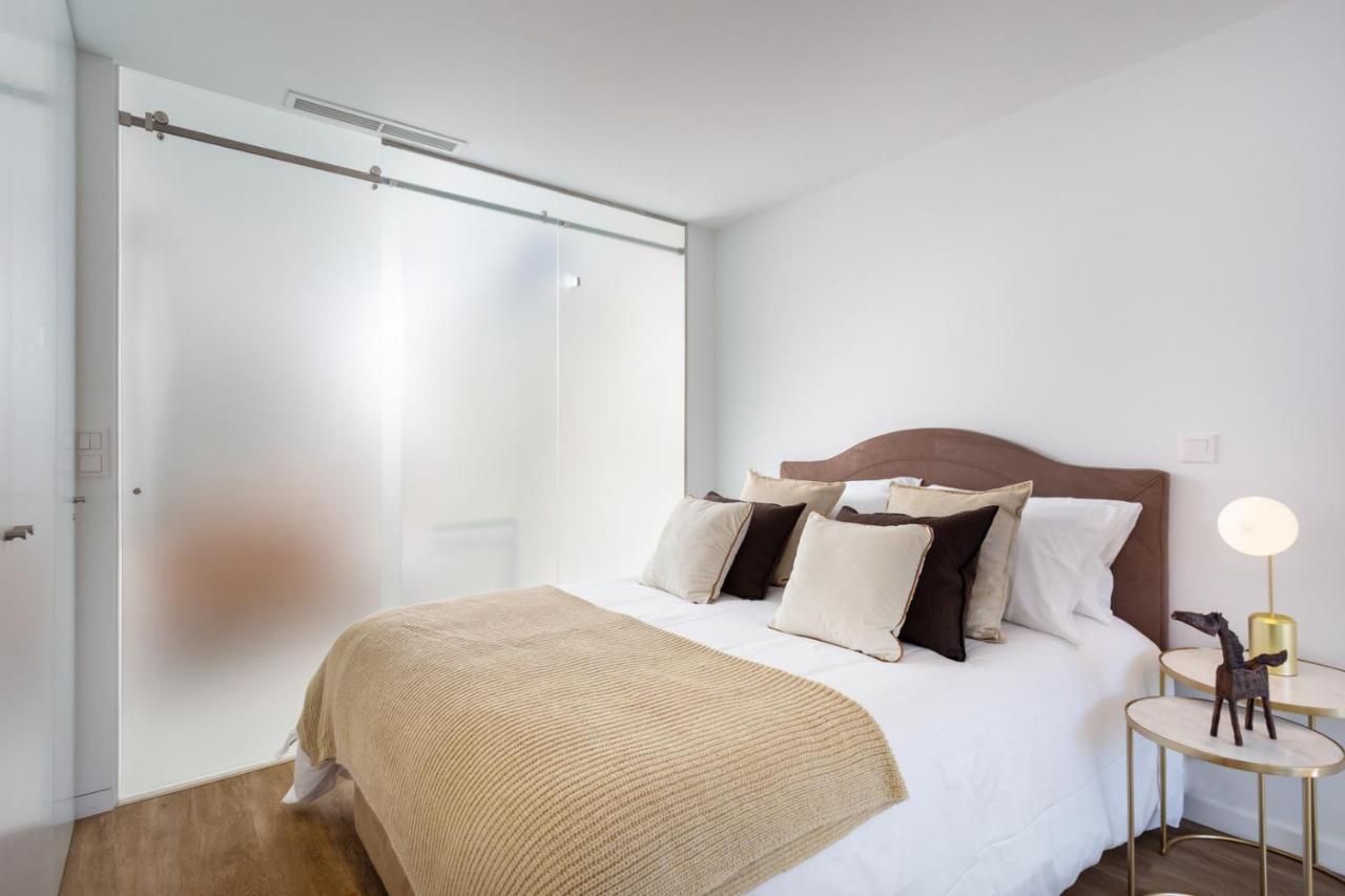 Stupendo-Three Rooms-Suite With Terrace -Center -Air Conditioning-Free Park ลิสบอน ภายนอก รูปภาพ