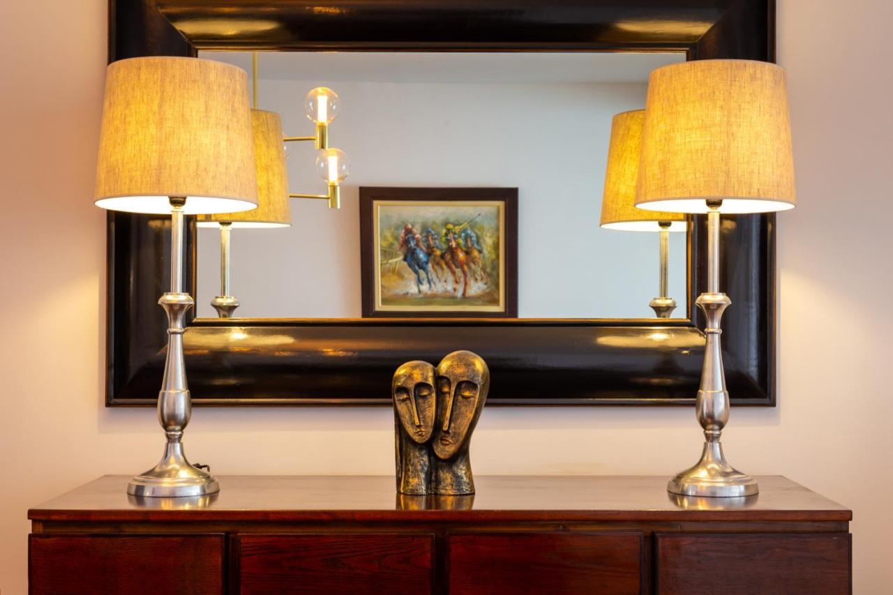 Stupendo-Three Rooms-Suite With Terrace -Center -Air Conditioning-Free Park ลิสบอน ภายนอก รูปภาพ